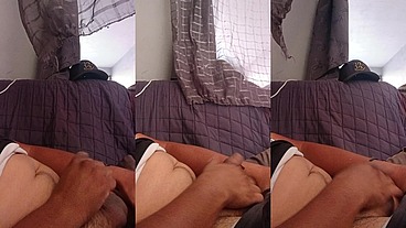Me jalo la verga asta que me vengo