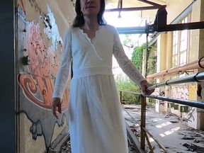 Bride Stripping