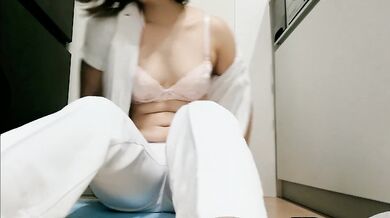 Nurse gets stuffed by dildo so hard she gushes