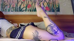 ignore footfetish french pedicure