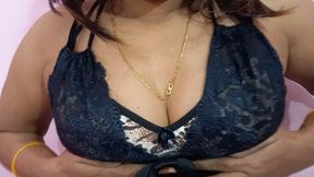 Indian Housewife Kamana Giving Blowjob to Her Husband