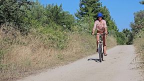 naked on public bike trail #biker girl quick pee