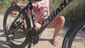 naked on public bike trail #biker girl quick pee