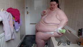 SSBBW bathroom belly play & shower