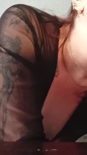 Suck Sloppy Wearing Leggins