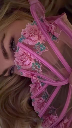 Floral Fan Veil