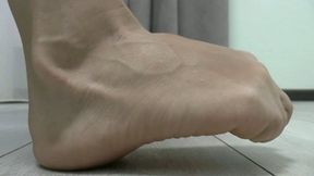 I love to jerk off and cum to your feet MP4 FULL HD 1080p