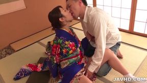 篠田あゆみ