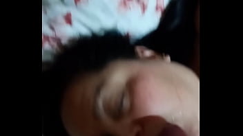 Colombiana mamando