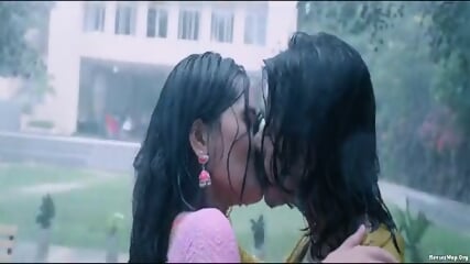 Siddharth Roy movie liplock scene_1