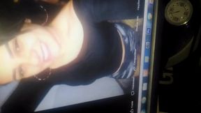 Neg&atilde_o dotado batendo uma olhando pra vizinhsa