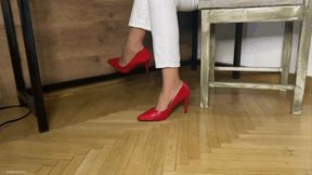 MRS MAGGIE IS IN HER OFFICE IN HER NEW RED HIGH HEELS - MOV HD