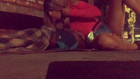 morador de rua fode cuzinho da safada em estrada movimentada