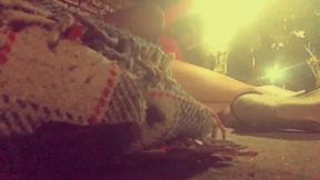 morador de rua fode cuzinho da safada em estrada movimentada