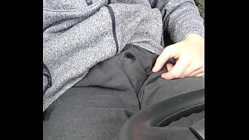 GASTE85, Peeing in pants