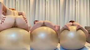 quicando peladinha na bola de pilates... hehehe ?