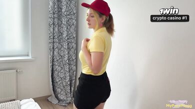 The pizza girl made it right with her perfect body and big tits