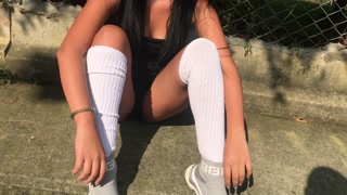 women urinating in the street very casual💦🤤