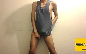 Latin Twink's First Performance Before Bed