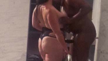 Broke in the Club to Get Fucked in a Jacuzzi Finished on the Sink