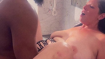 Broke in the Club to Get Fucked in a Jacuzzi Finished on the Sink