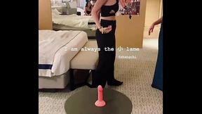 Sg milf Melody Sit party dildo