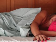 Romantic morning wake up sex with cumshot between her legs