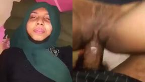 Bangladeshi hijabi meyer tight bhoda chodar MMS clip