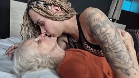 Every modern girl wants an 86-year-old tongue in her mouth. By Dorinha and Jennifer lol Cam Babi part 4