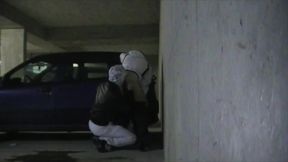 baise dans un parking par une racaille de citeabuse dans un parking public ...