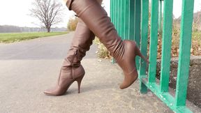 gua21 Jana in brown leather boots (mp4-HD)