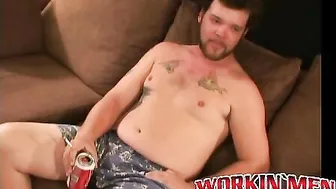 Tattooed stud jerks his big cock to a cumshot