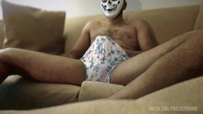 Mastubating in Bed.. Love Exploring Myself