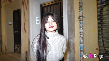 The queen of Madrid! Sofia Mayer's left her boyfriend and now she's looking for a life of sex!