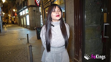 The queen of Madrid! Sofia Mayer's left her boyfriend and now she's looking for a life of sex!