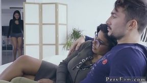 Thick stepmom and duddy'_s stepdaughter Comparte Con Tu Hermanita