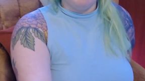 cam girl shows off her best angles