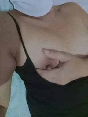 Ilang taon na Hindi nadidiligan( I need a real cock ). So damn horny.