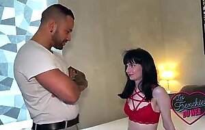 Lucifera et son visage d'ange recherche du sexe hard