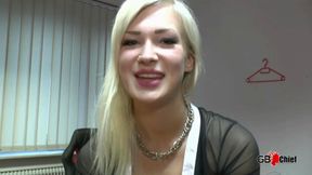 Sexy 20 year old girl hot threesome creampie