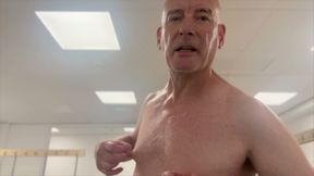 Daddy Cum Pig nipple play at the Gym
