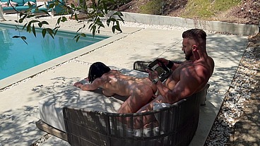 BEHIND THE SCENE MASSAGE FUCK WITH CHERRY DEVIVRE