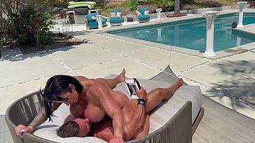 BEHIND THE SCENE MASSAGE FUCK WITH CHERRY DEVIVRE
