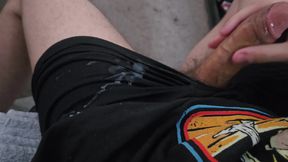 Pissing and Cumming on myself