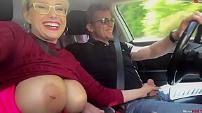 Spontanes Autoficken Mit Angelwickyofficial - Masturbation