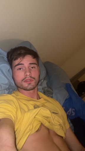 Thick cock twink gets a cumshot in his face