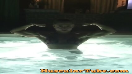 muscle woman Amanda hot tub