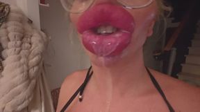 Drink with my Huge Lips is impossible with Filler Lips | Vienna Xtreme