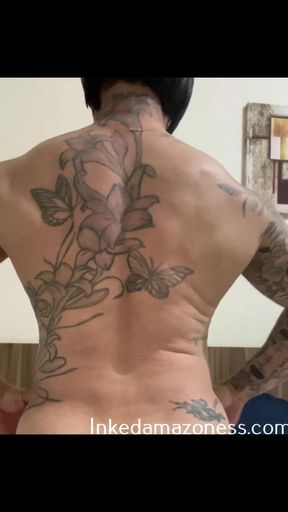 Get a fitness mommy who loves to get naked and fuck