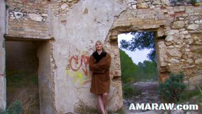 Lady Margaux fucked outdoors in her pussy hardcore